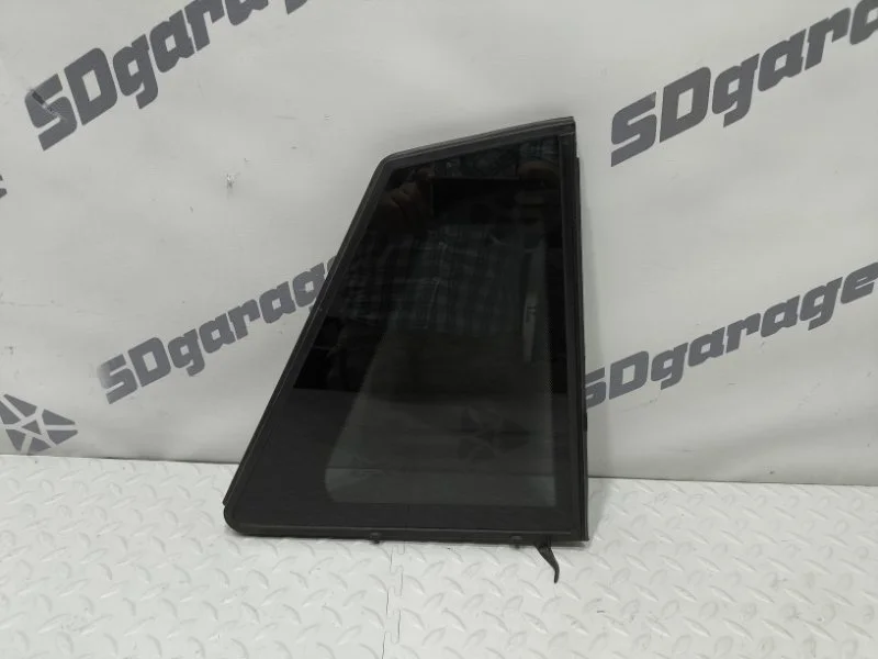 Форточка двери Mercedes-Benz GLE-Coupe 2017 A2926700800 C292 3.5 ДИЗЕЛЬ, задняя правая