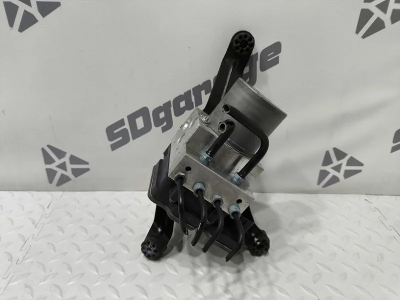 Блок ABS BMW X5 2018 34516884732 F15 N57D30B, передний