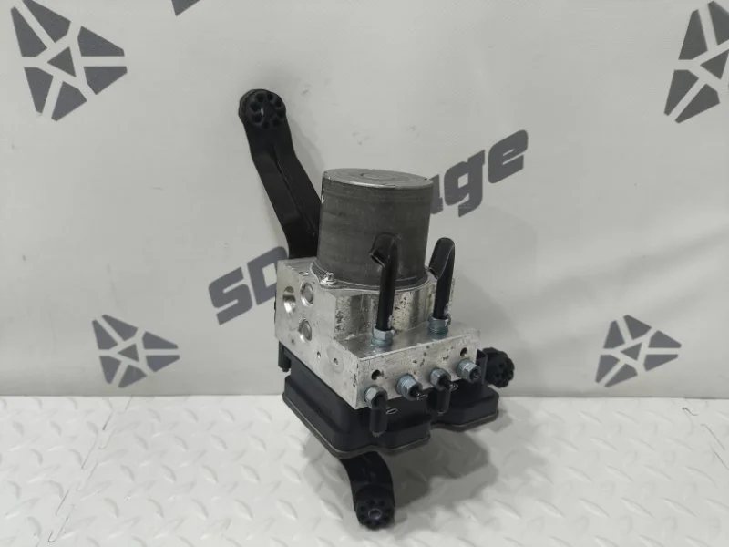 Блок ABS BMW X5 2018 34516884732 F15 N57D30B, передний