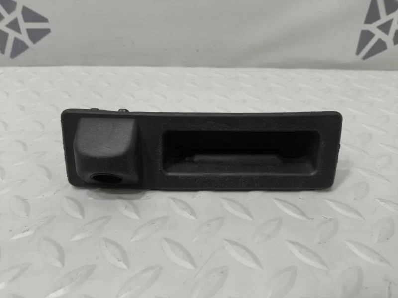 Кнопка открывания багажника BMW X5 2017 51247463163 F15 N57D30C, задняя