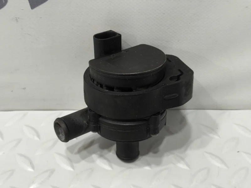 ДОПОЛНИТЕЛЬНЫЙ НАСОС ОХЛАЖДАЮЩЕЙ ЖИДКОСТИ Mercedes-Benz GLE-Coupe 6.3 AMG 2016 A6398350064 C292 157982