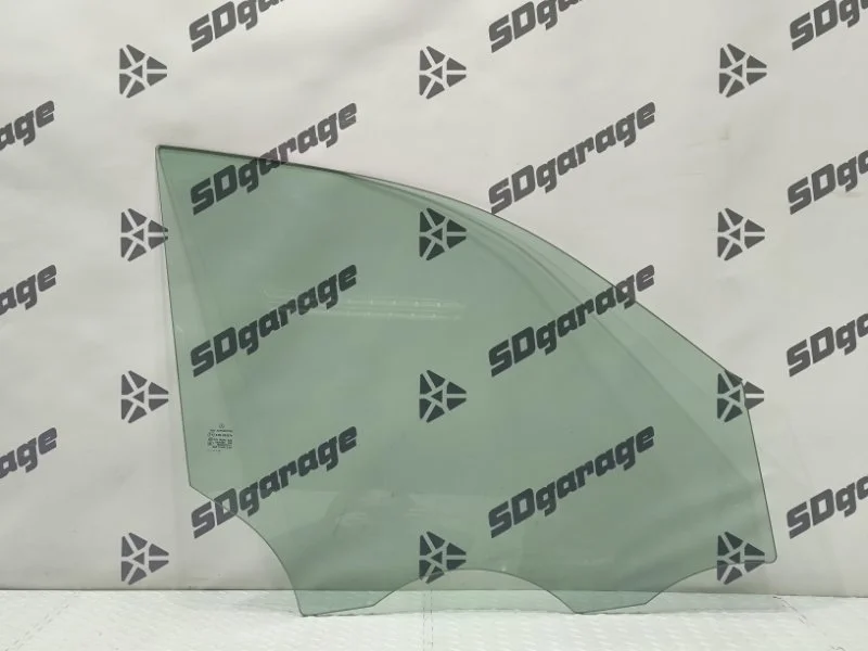 Стекло боковое Mercedes-Benz GLS 2017 A1667251410 W166 642826, переднее правое