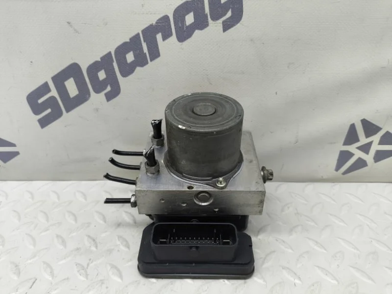 Блок ABS Mercedes-Benz CLS Рестайлинг 2016 A2124310248 W218 642852, передний