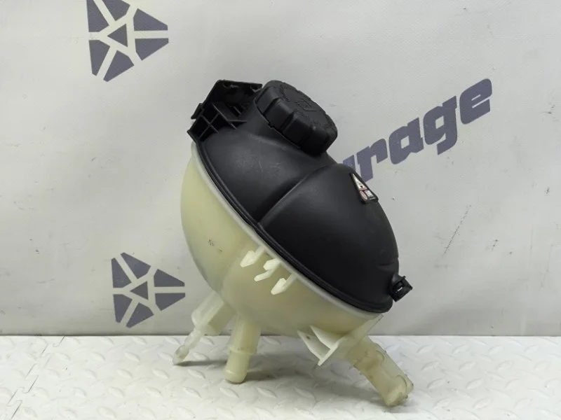 Бачок расширительный Mercedes-Benz CLS Рестайлинг 2016 A2045000749 W218 642852