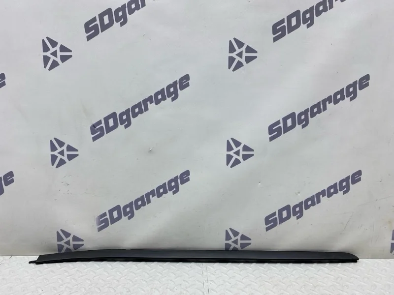 Молдинг лобового стекла BMW X5 2017 51317462206 F15 N57D30C, передний правый