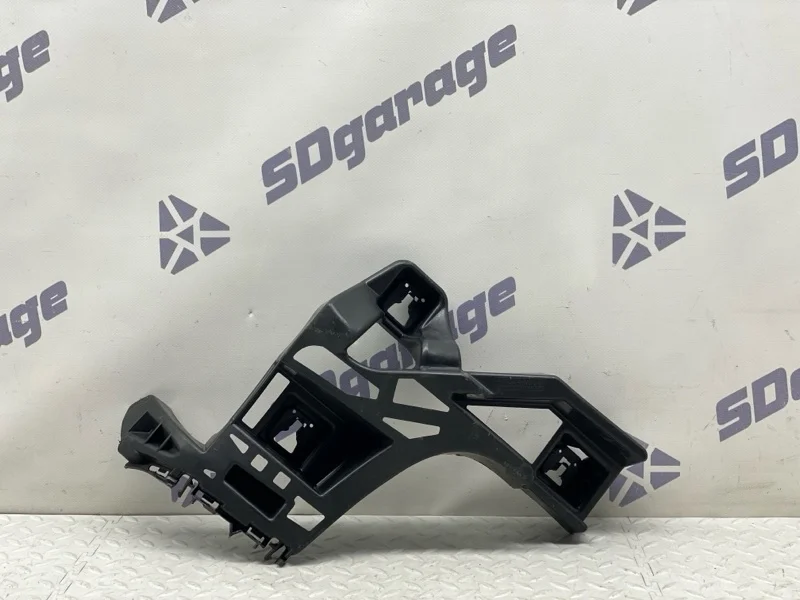 Кронштейн бампера Mercedes-Benz GLS 6.3 S AMG 2018 A1668850465 X166 157982, задний правый