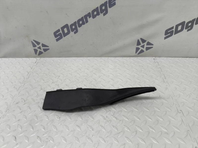 Накладка жабо Volvo XC90 2019 31442411 2 B4204T26, передняя левая