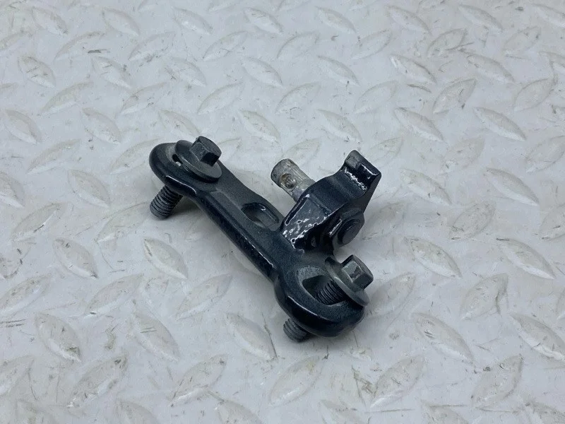 Петля двери нижняя Volvo XC90 2019 31424613 2 B4204T26, передняя правая