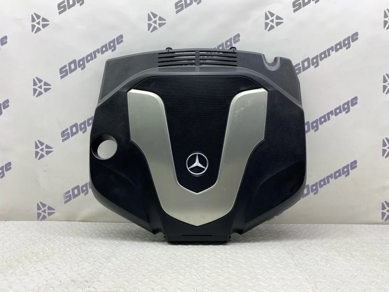 Крышка двигателя Mercedes-Benz GLS 350 d 4MATIC 2017 A6420107008 W166 D642826