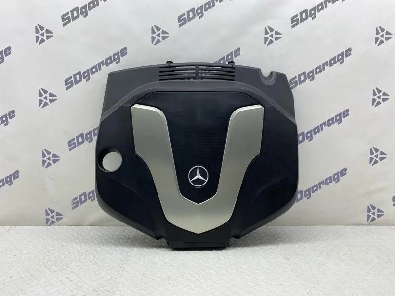 Крышка двигателя Mercedes-Benz GLS 350 d 4MATIC 2017 A6420107008 W166 D642826