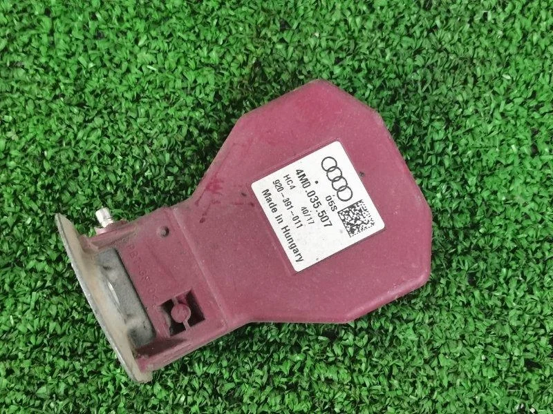 Антена AUDI a4 B9