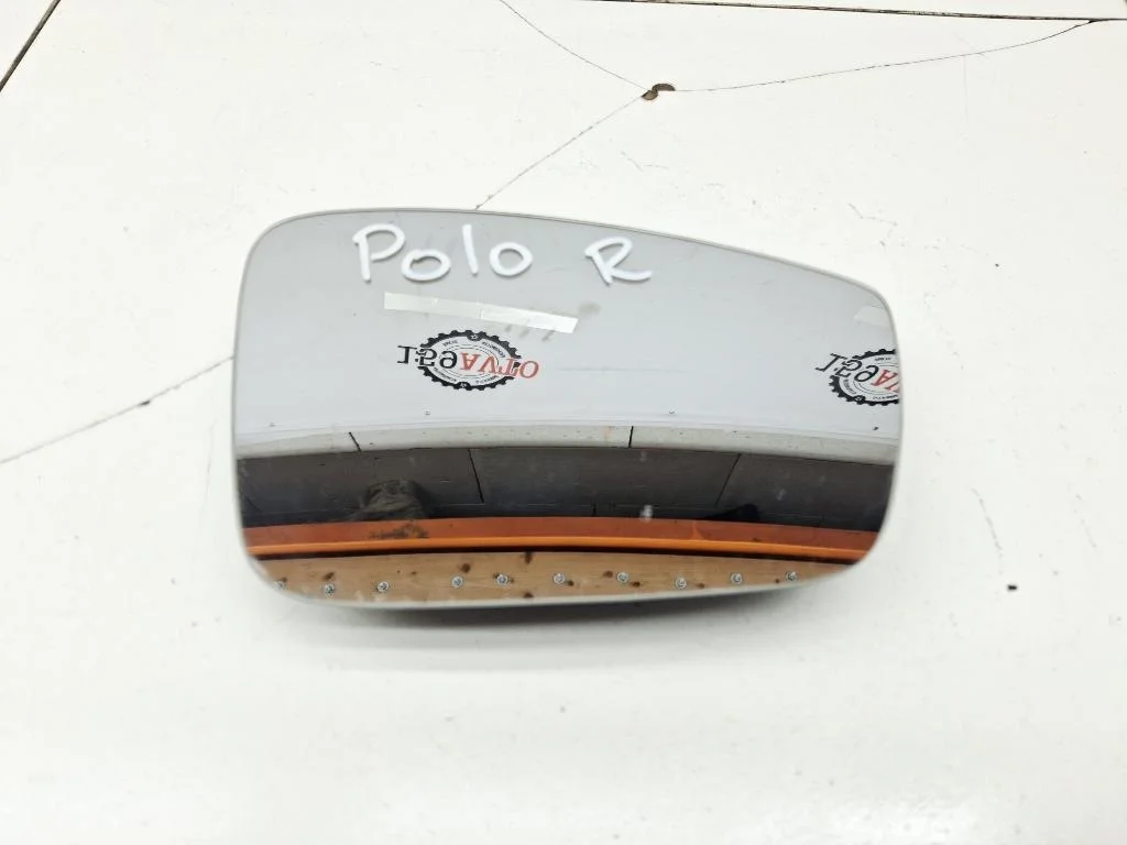 Зеркальный элемент правый Volkswagen Polo 5