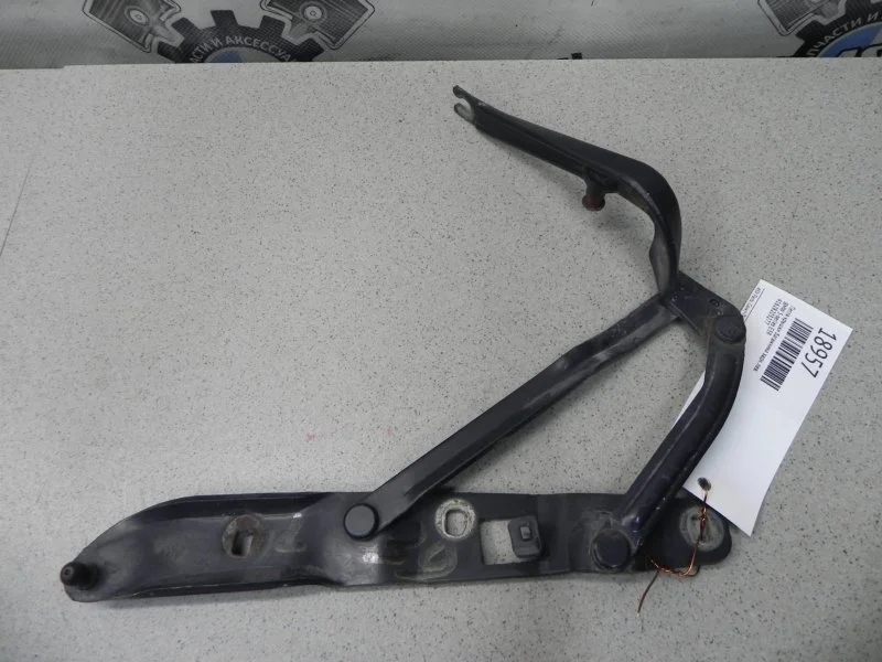 Петля крышки багажника BMW 5-series E39