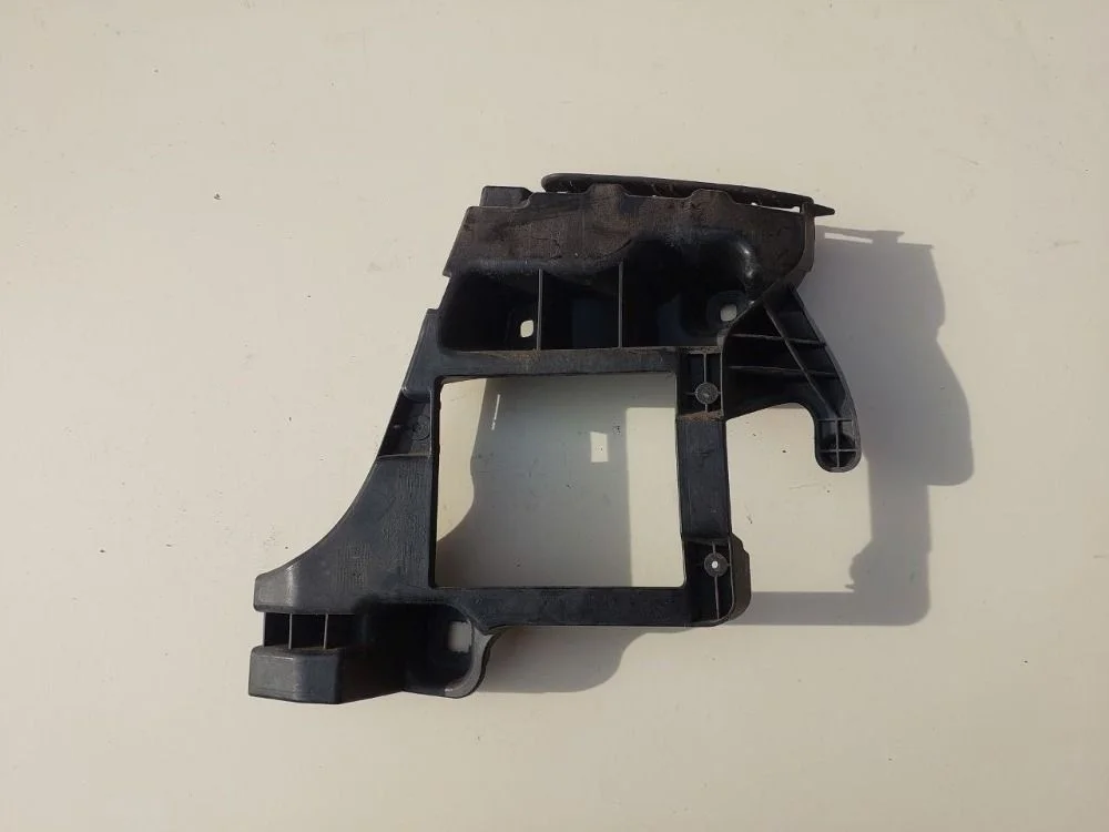 Кронштейн заднего бампера Audi A6 C7 (2011—2014)