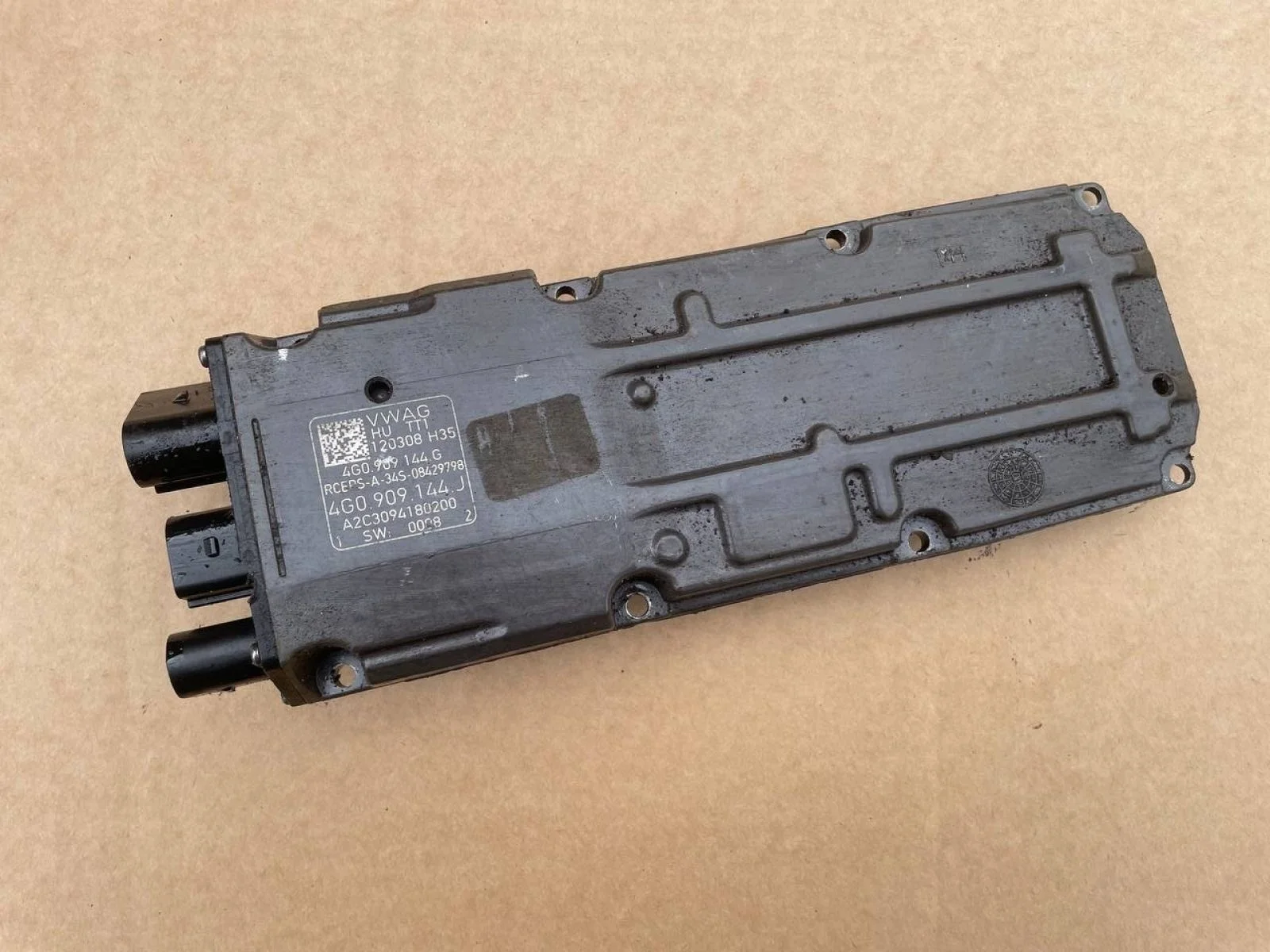 Блок управления рейкой рулевой Audi A6 C7 (2011—2014)