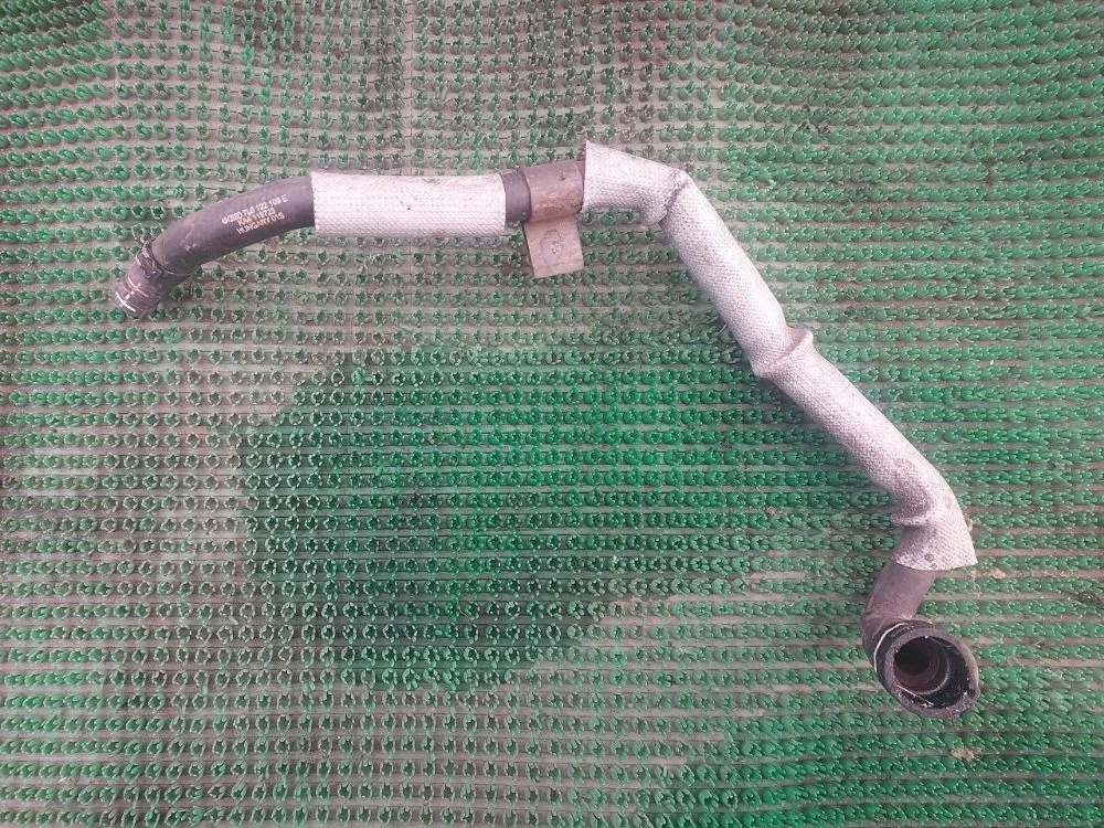 Шланг системы охлаждения Audi Q7 4L (2005—2009)