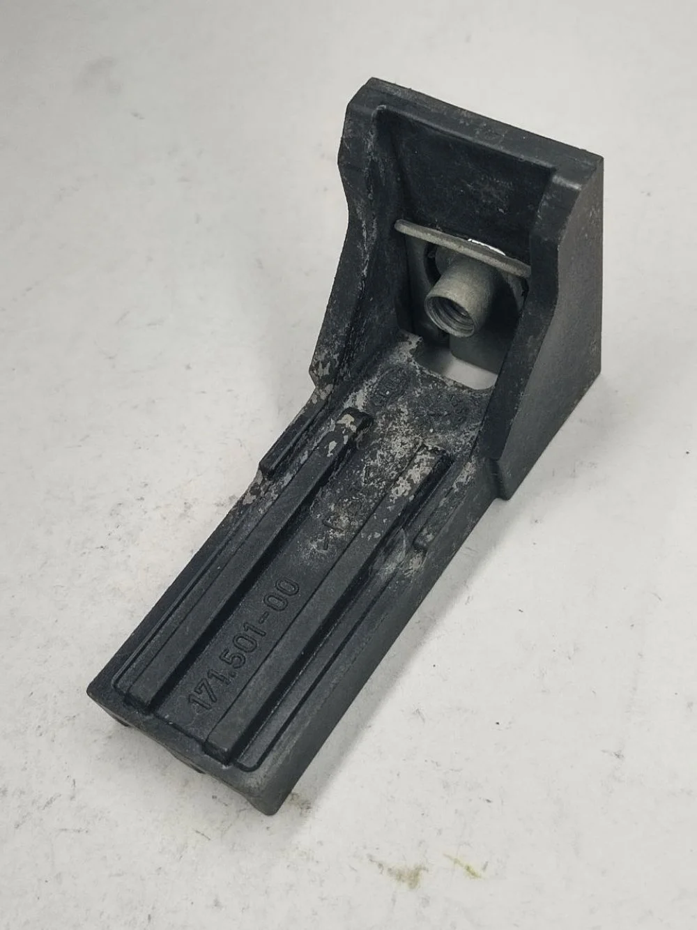 Кронштейн фары Audi A8 D4 (2010—2014)