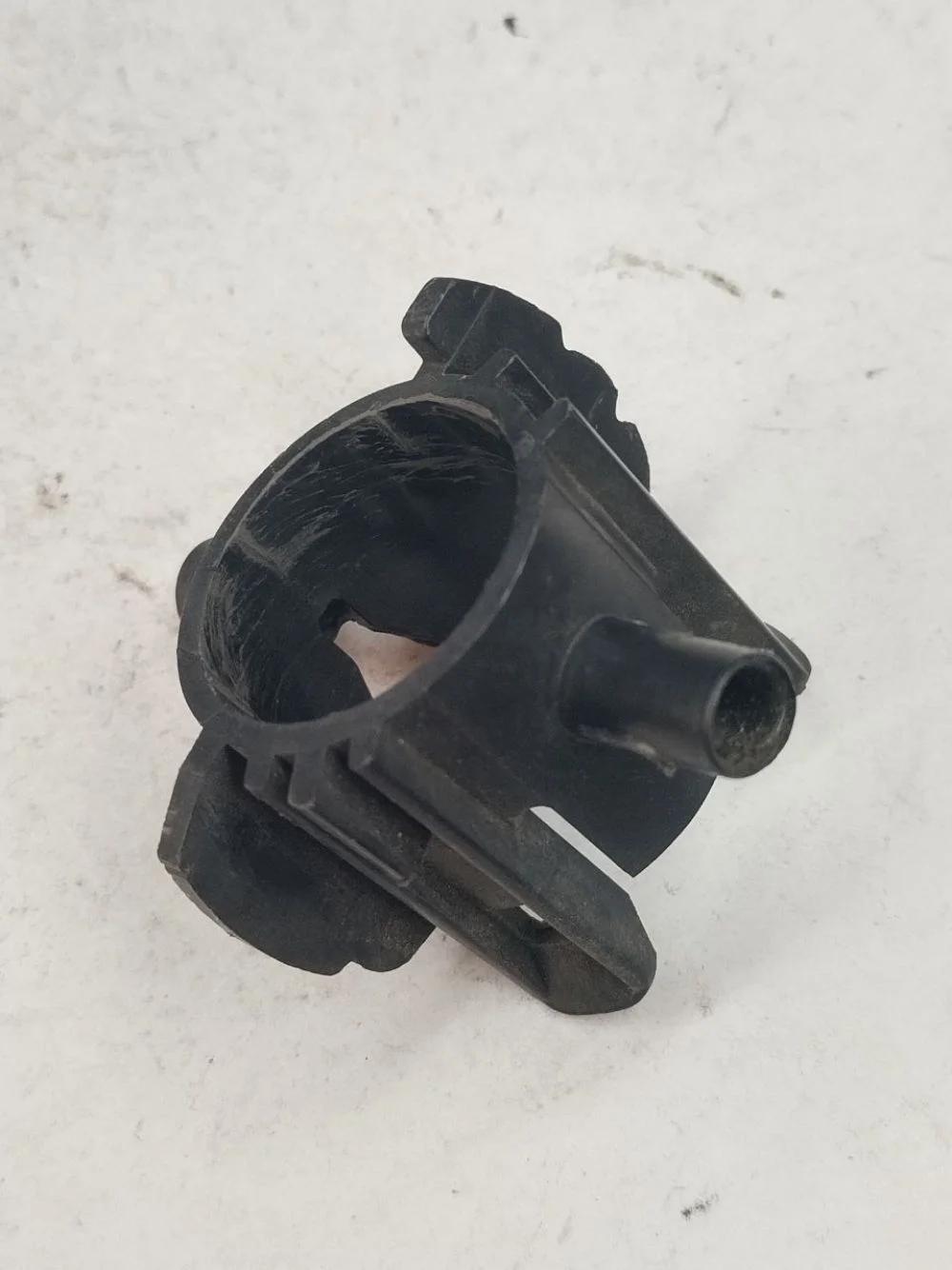 Кронштейн датчика парковки Audi A6 C6 (2004—2008)