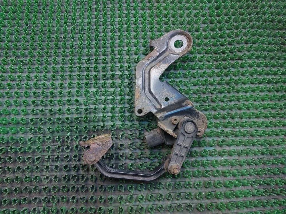 Датчик регулировки дорож. просвета Audi A6 C6 (2004—2008)