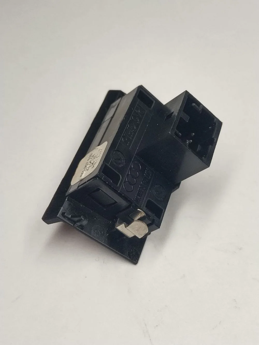 Датчик Audi A4 B8 (2007—2012)