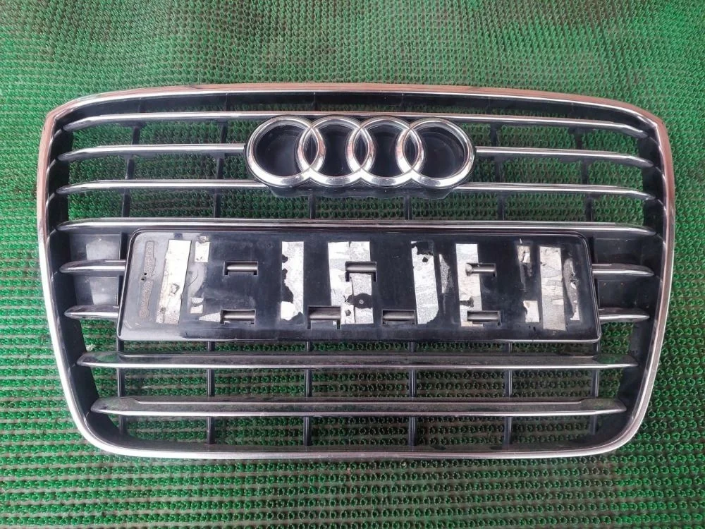 Решетка радиатора Audi A8 D4 (2010—2014)