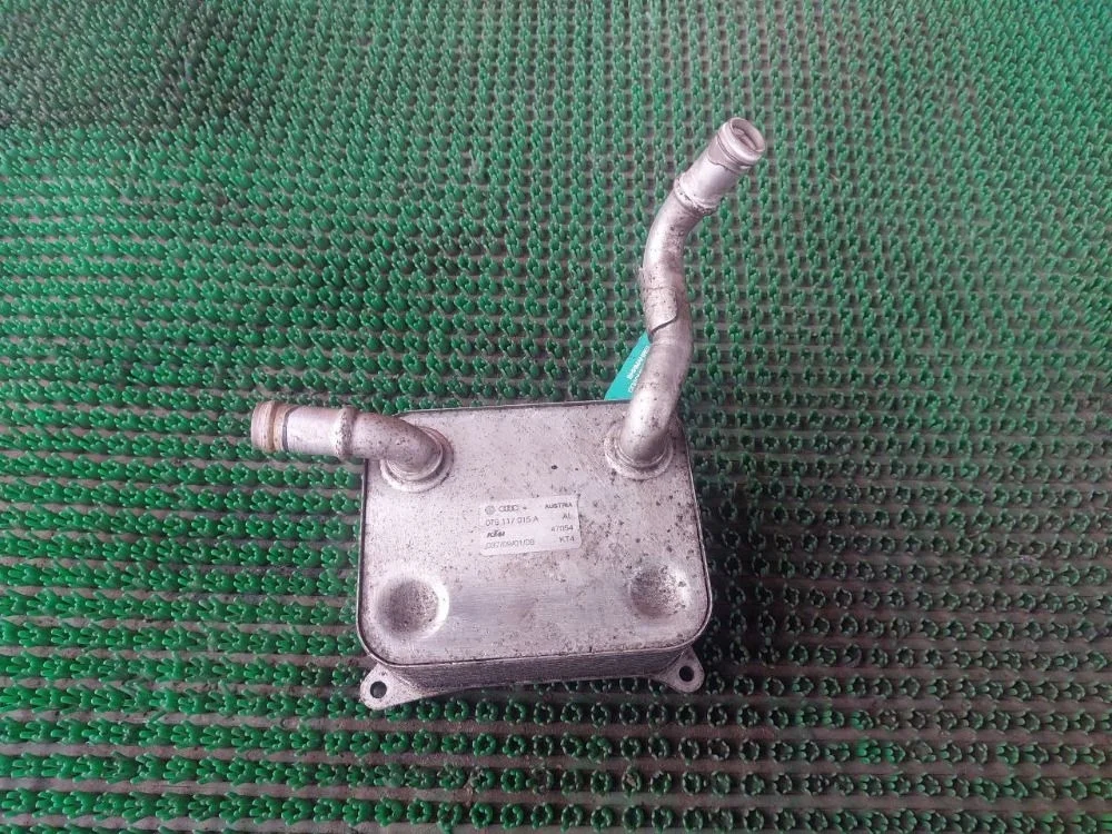 Радиатор масляный Audi A8 D4 (2010—2014)