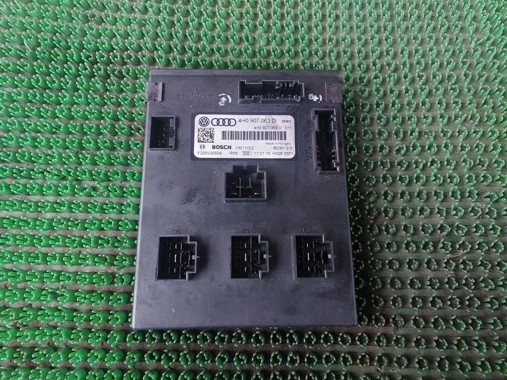 Блок управления бортовой сети Audi A8 D4 (2010—2014)