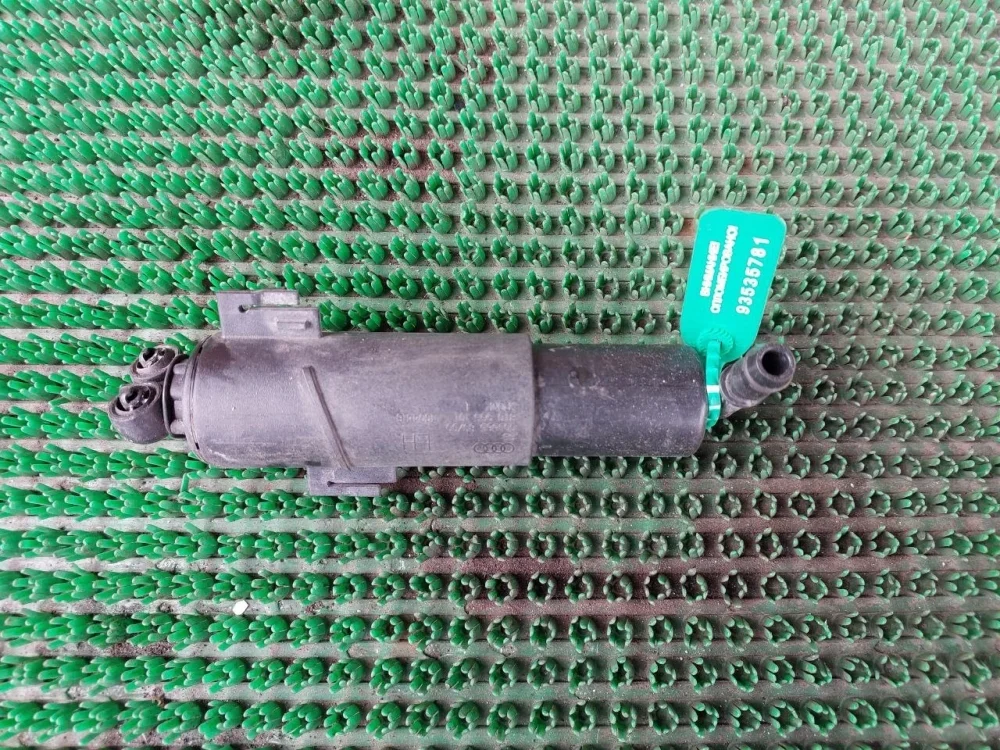 Форсунка омывателя фары Audi A5 I (2007—2011)