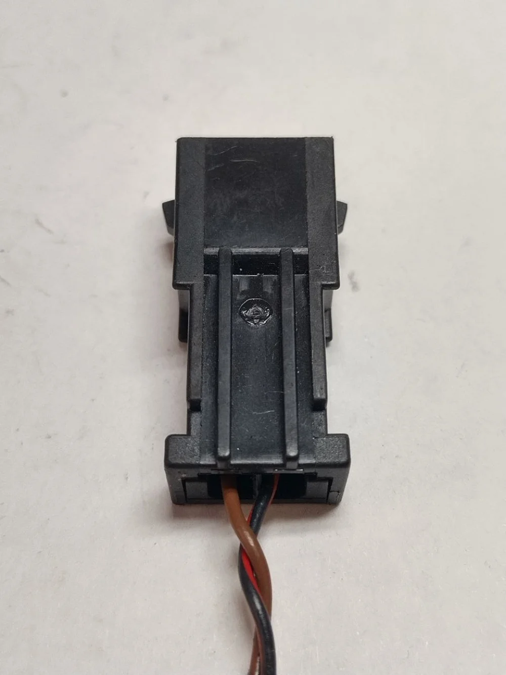 Разъем Audi A4 B8 (2007—2012)