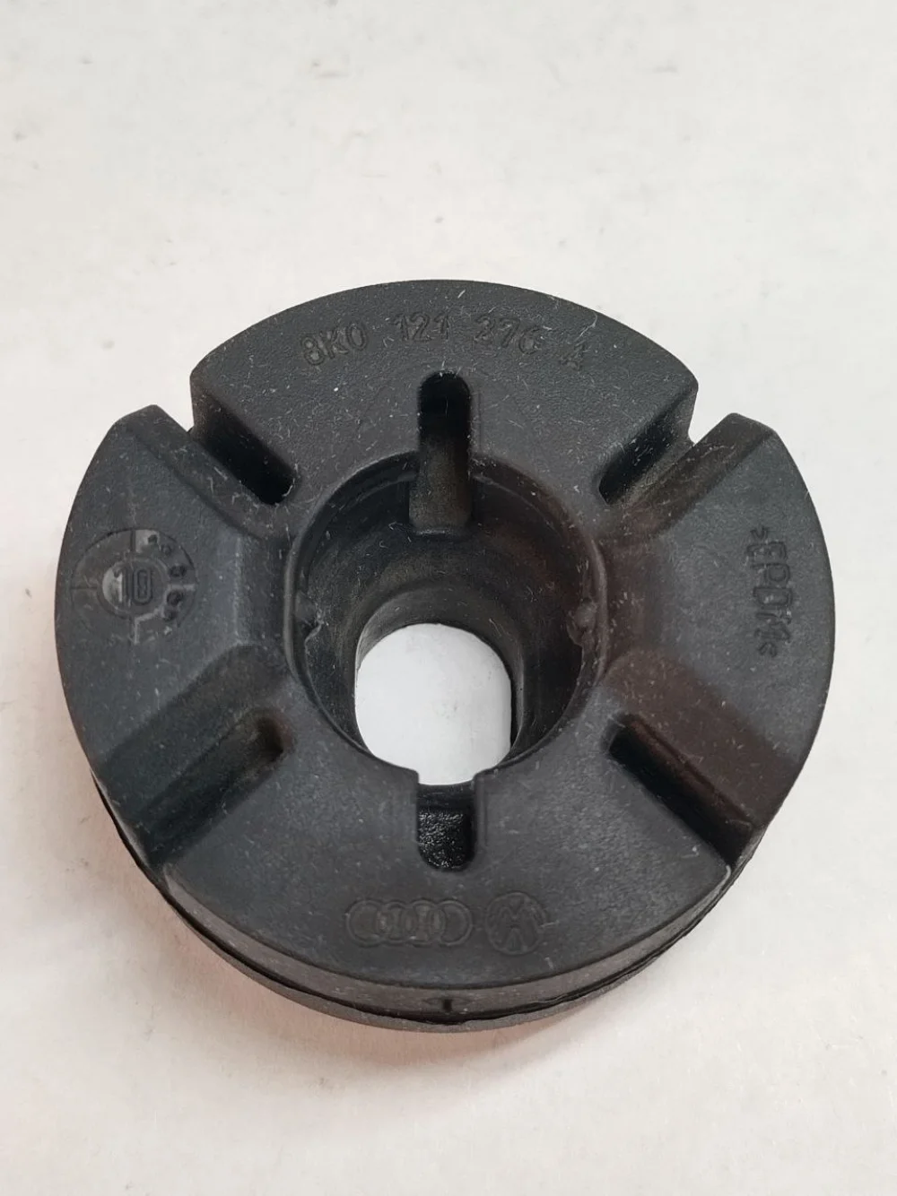 Подушка радиатора Audi A5 I (2007—2011)