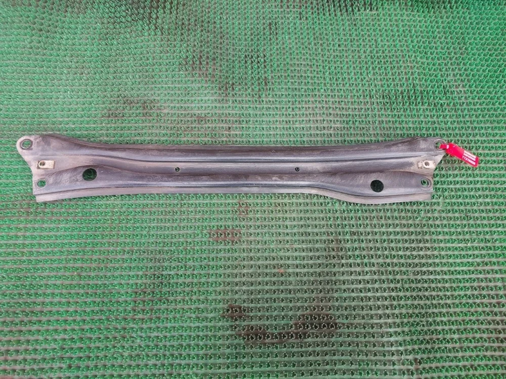 Кронштейн подрамника Audi A6 C6 (2004—2008)