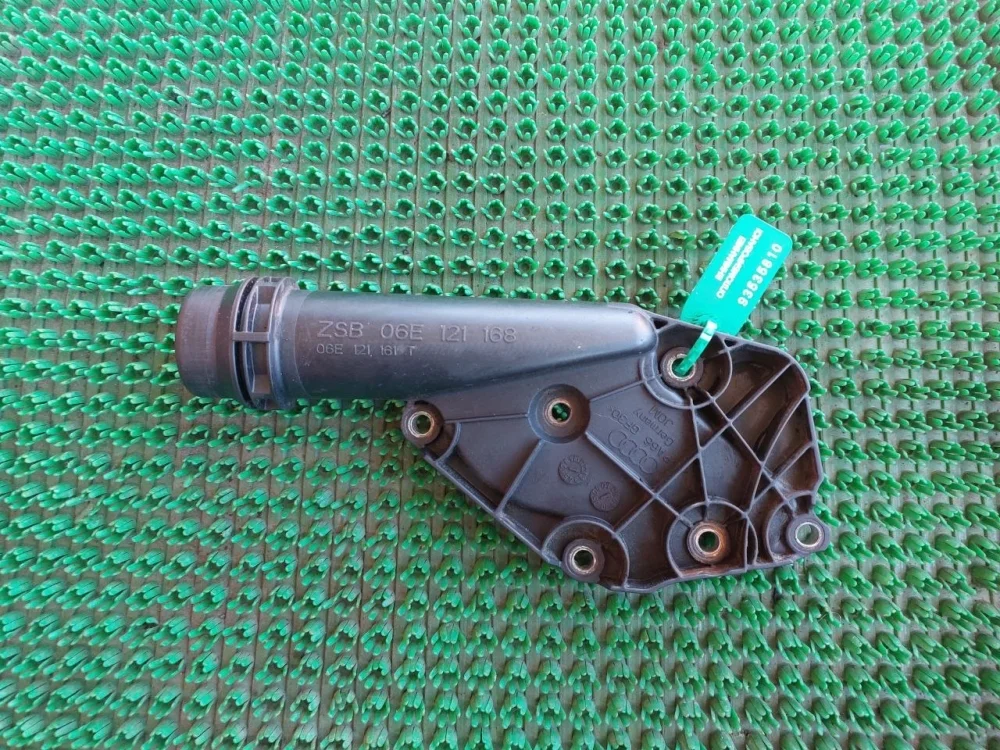 Крышка термостата Audi A5 I (2007—2011)