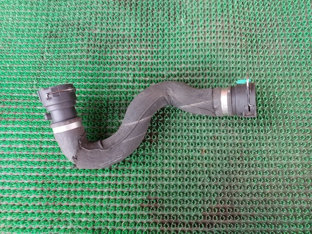 Патрубок системы охлаждения Audi A5 I (2007—2011)