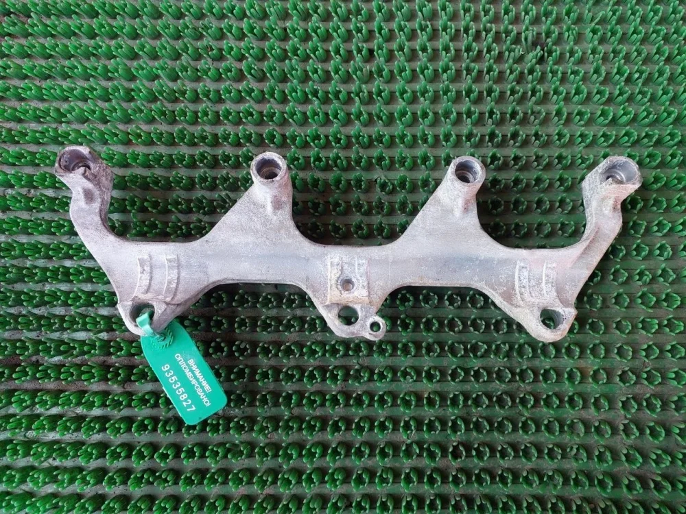 Кронштейн Audi A6 C6 (2004—2008)