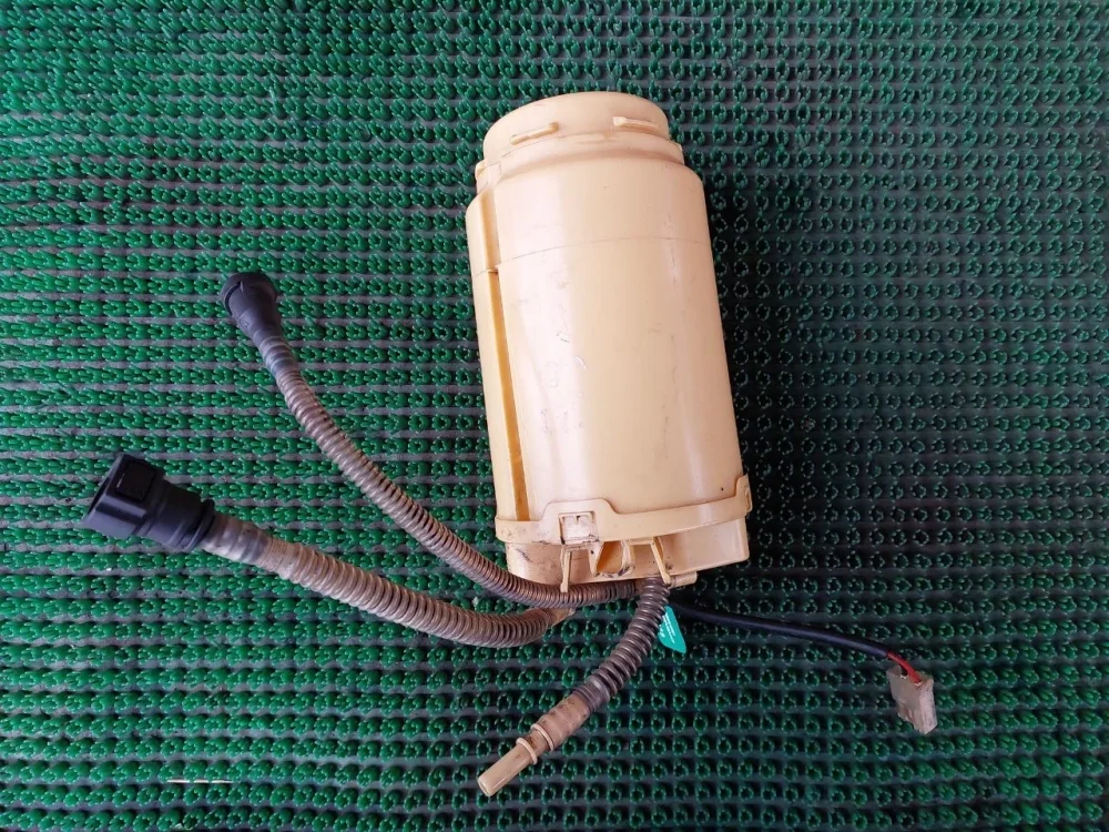 Насос топливный Audi Q7 4L (2005—2009)