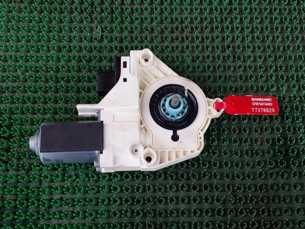 Мотор стеклоподъемника Audi A5 I (2007—2011)