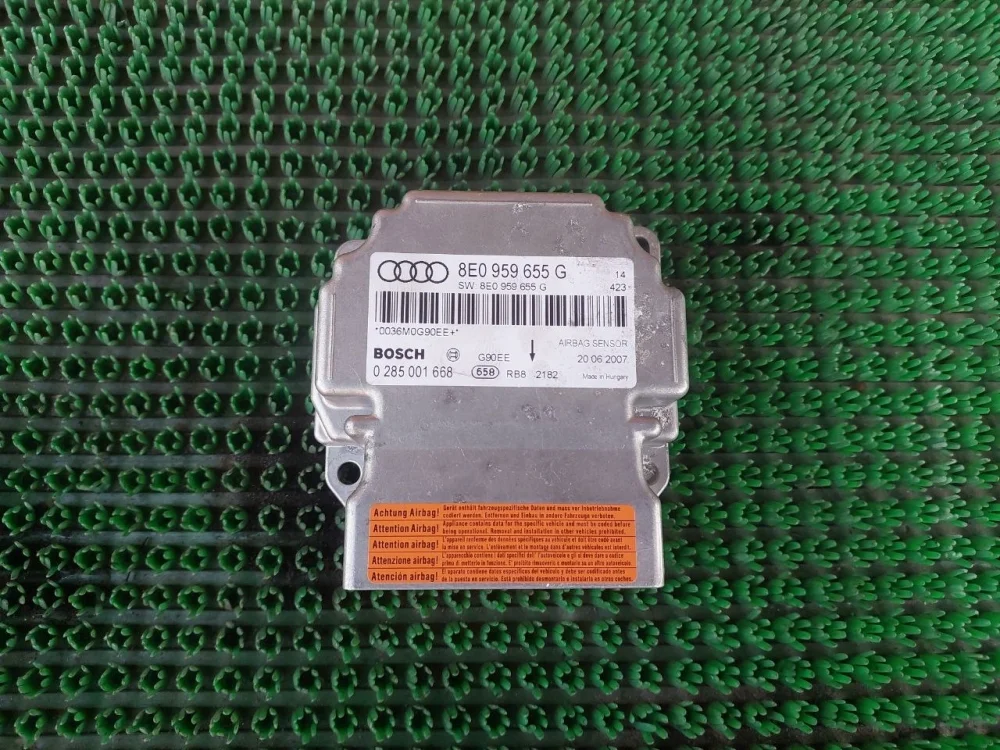 Блок управления AIRBAG Audi A4 B7 (2004—2009)