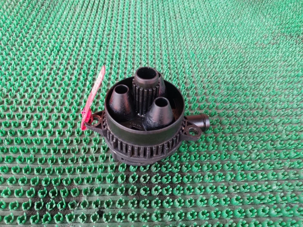 Маслоотделитель Audi A8 D3 рестайлинг 2 (2007—2010)