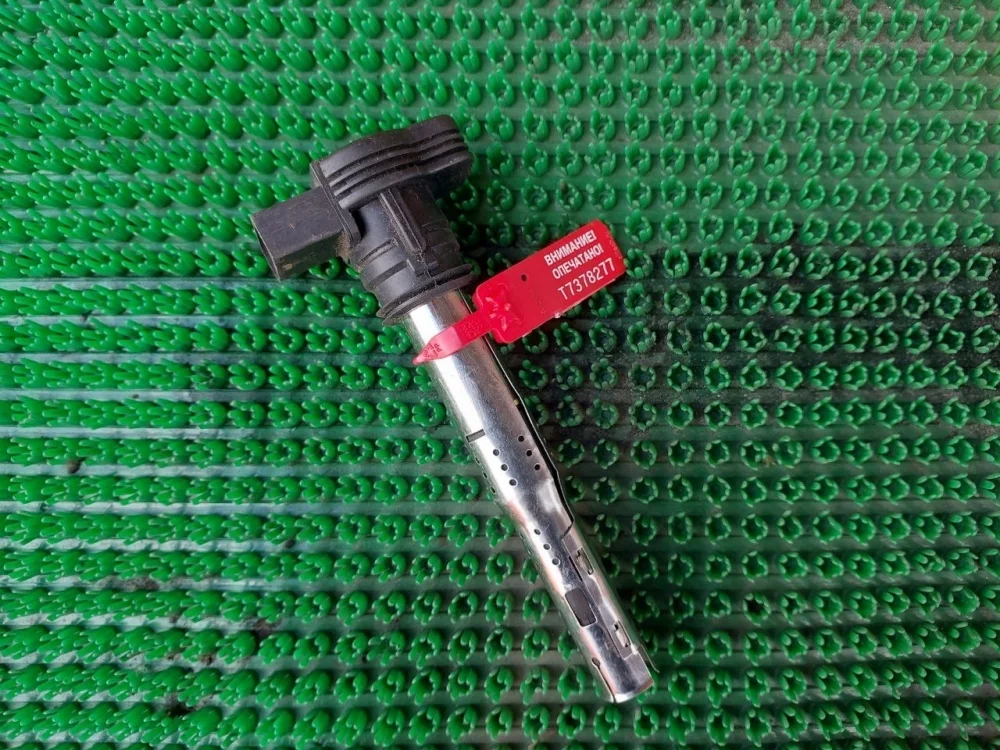 Катушка зажигания Audi A4 B8 (2007—2012)