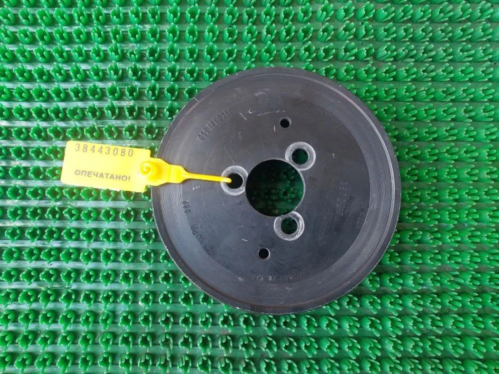 Шкив помпы Audi A6 C6 (2004—2008)