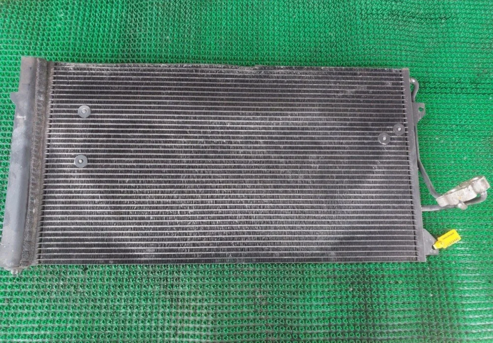 Радиатор основной Audi Q7 4L (2005—2009)