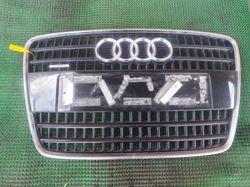 Решетка радиатора Audi Q7 4L (2005—2009)