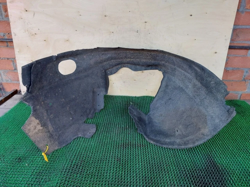 Подкрылок передний Audi A6 C6 (2004—2008)