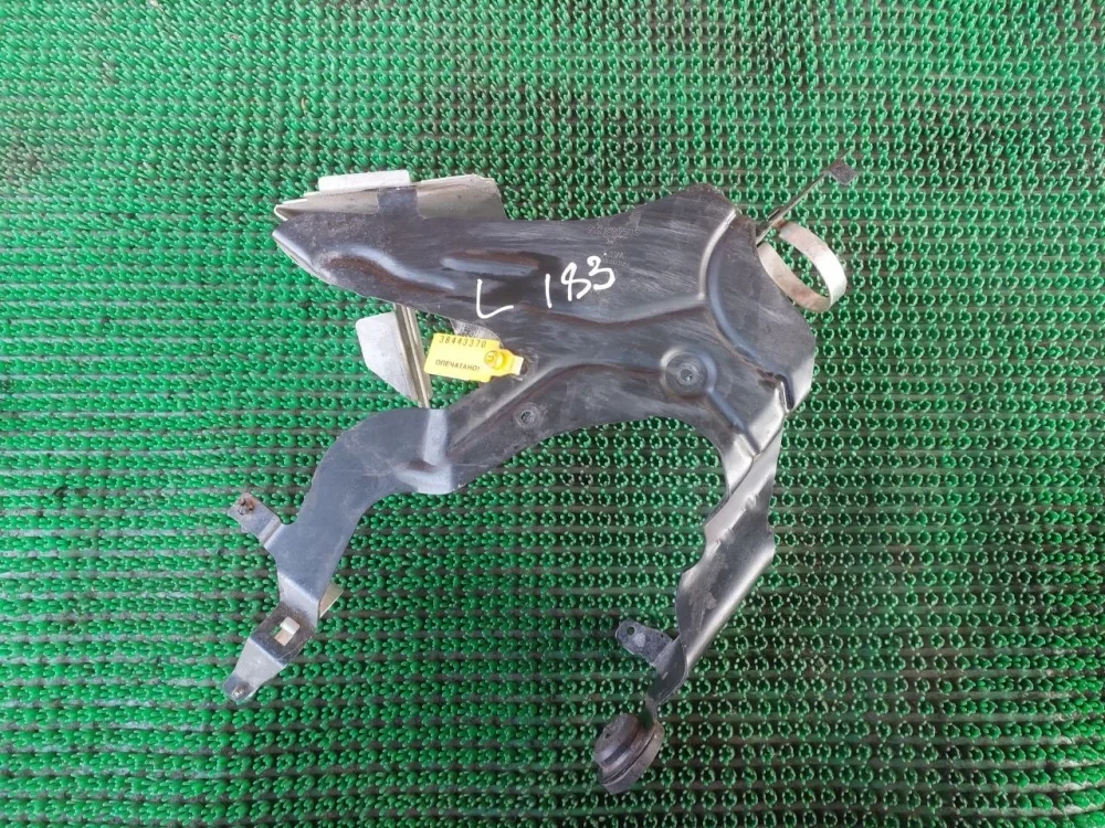 Кронштейн Audi Q7 4L (2005—2009)