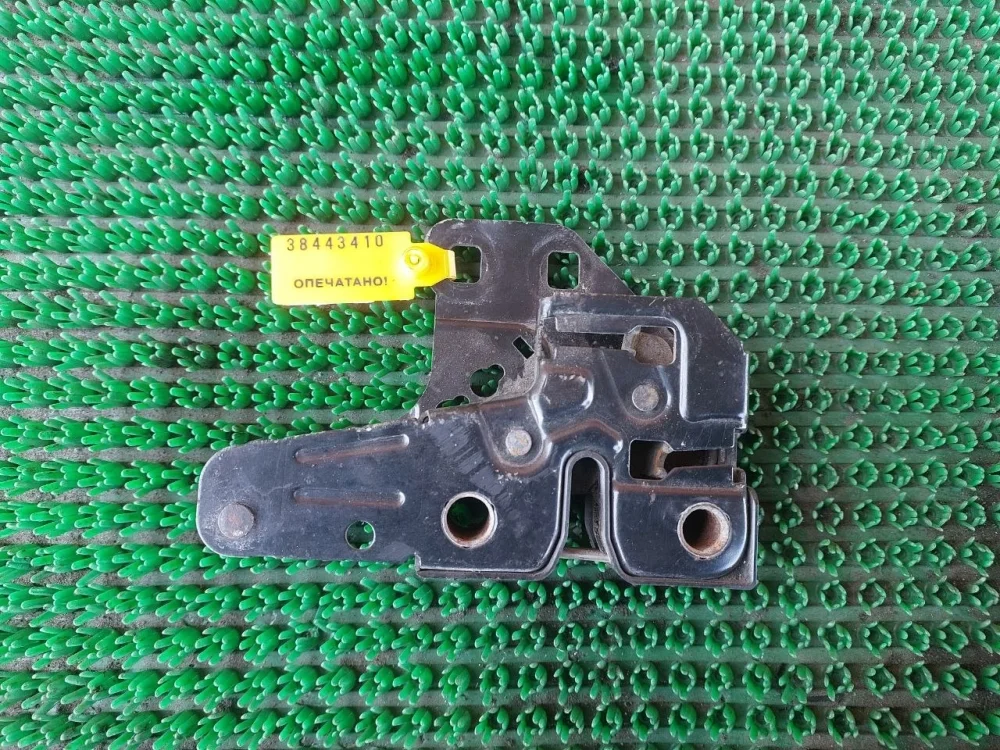 Замок капота Audi A6 C6 (2004—2008)