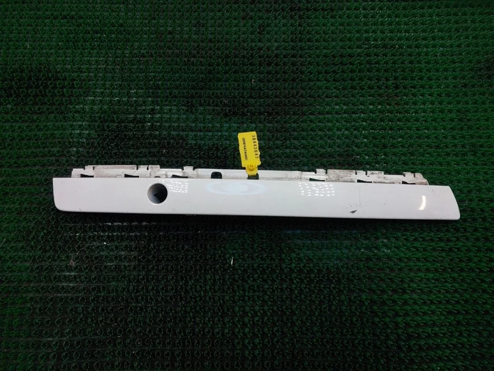 Молдинг переднего бампера правый Audi A8 D3 рестайлинг (2005—2007)