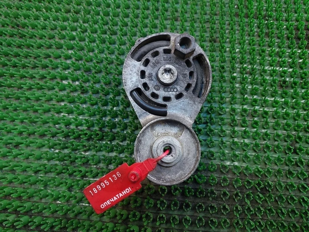 Натяжитель приводного ремня Audi A6 C6 (2004—2008)