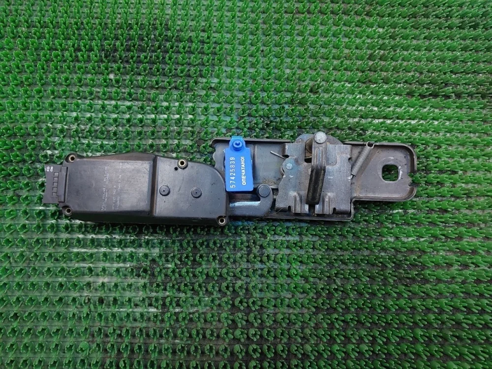 Замок багажника Audi Q7 4L (2005—2009)