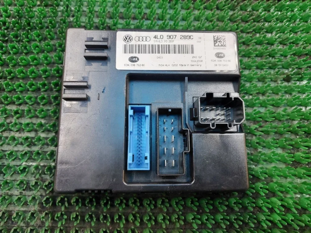 Блок электронный Audi Q7 4L (2005—2009)