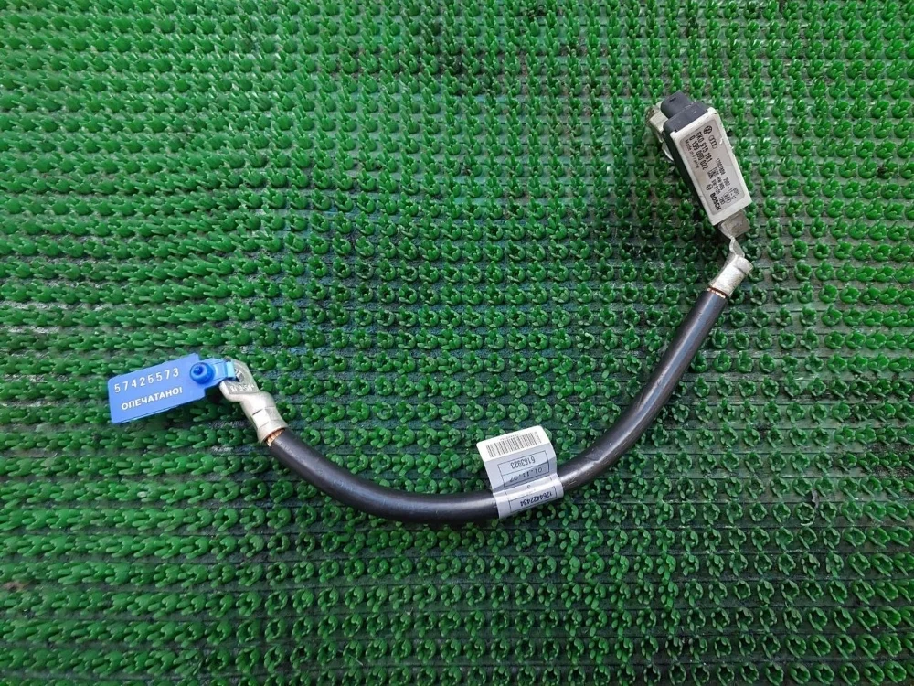 Клемма аккумулятора плюс Audi A5 I (2007—2011)